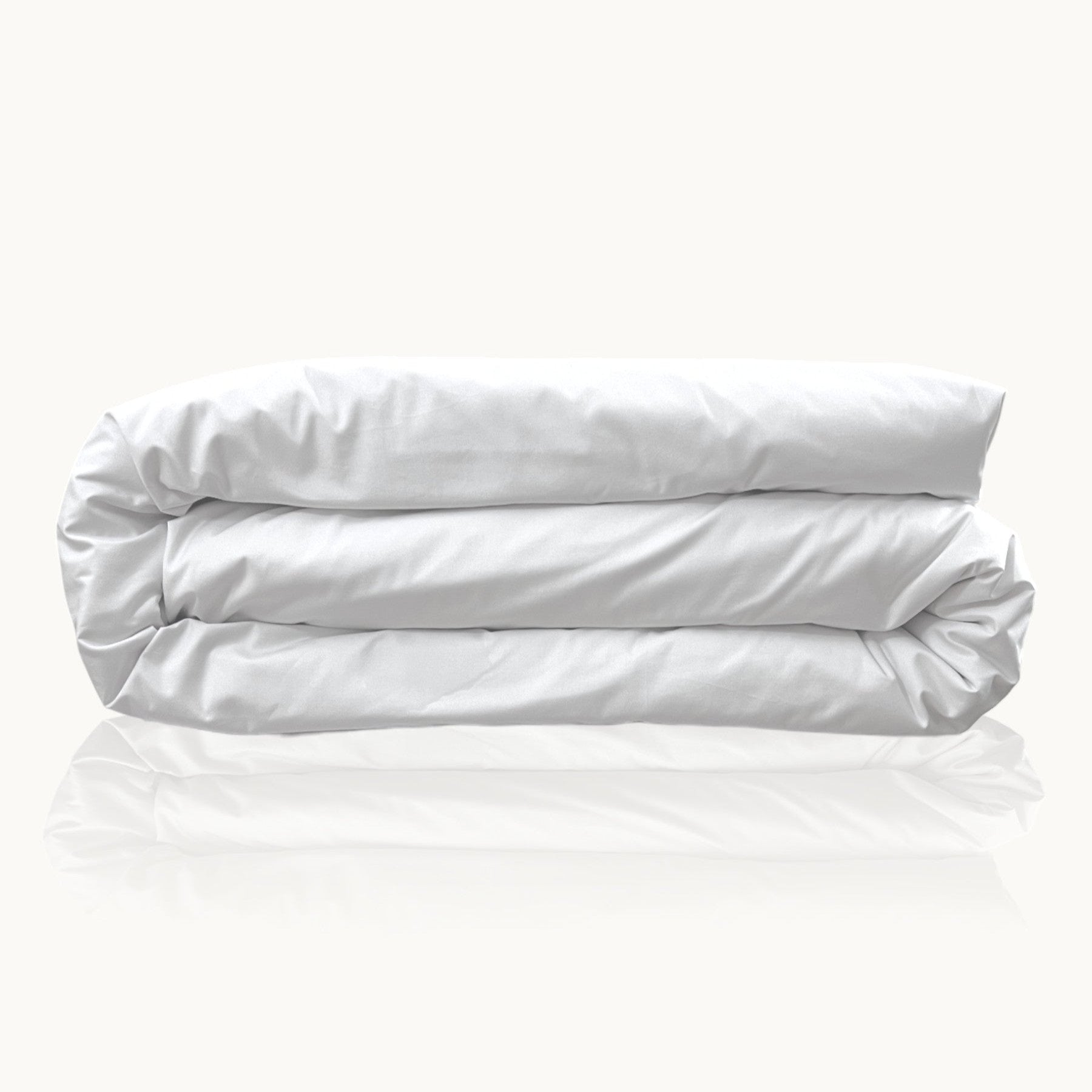 #Farbe_White Eleganter Deckenbezug aus ägyptischer Baumwolle in Weiß, gefertigt aus hochwertigem Perkal Stoff, ideal für puren Schlafkomfort und luxuriöse Baumwollbettwäsche.