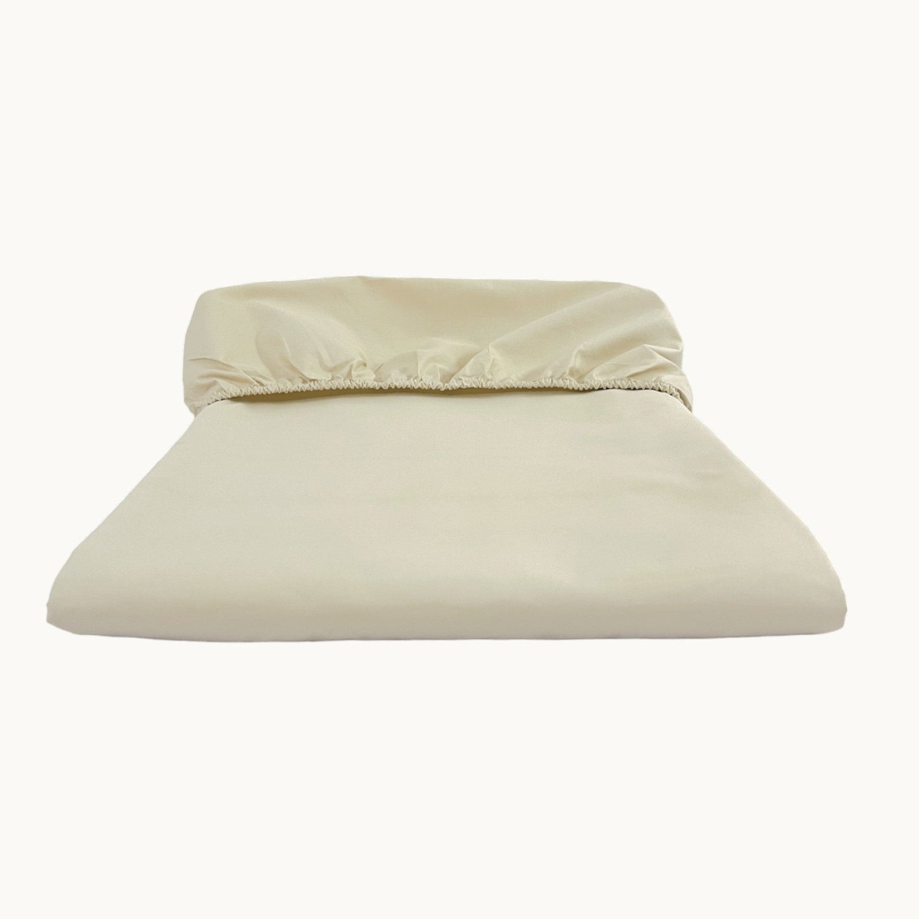 #Farbe_Linen Premium Spannbettlaken aus ägyptischer Baumwolle in natürlichem Leinen-Ton, gefertigt aus Perkal Stoff, perfekt für hochwertige Luxusbettwäsche und erholsamen Schlaf.